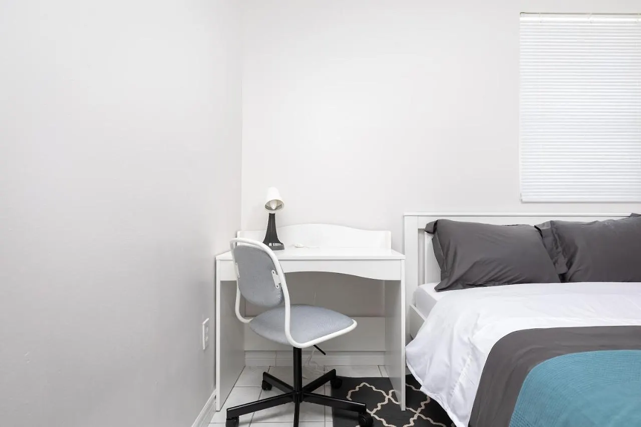Individual Rooms For Rent In Shared House 0*, Toronto