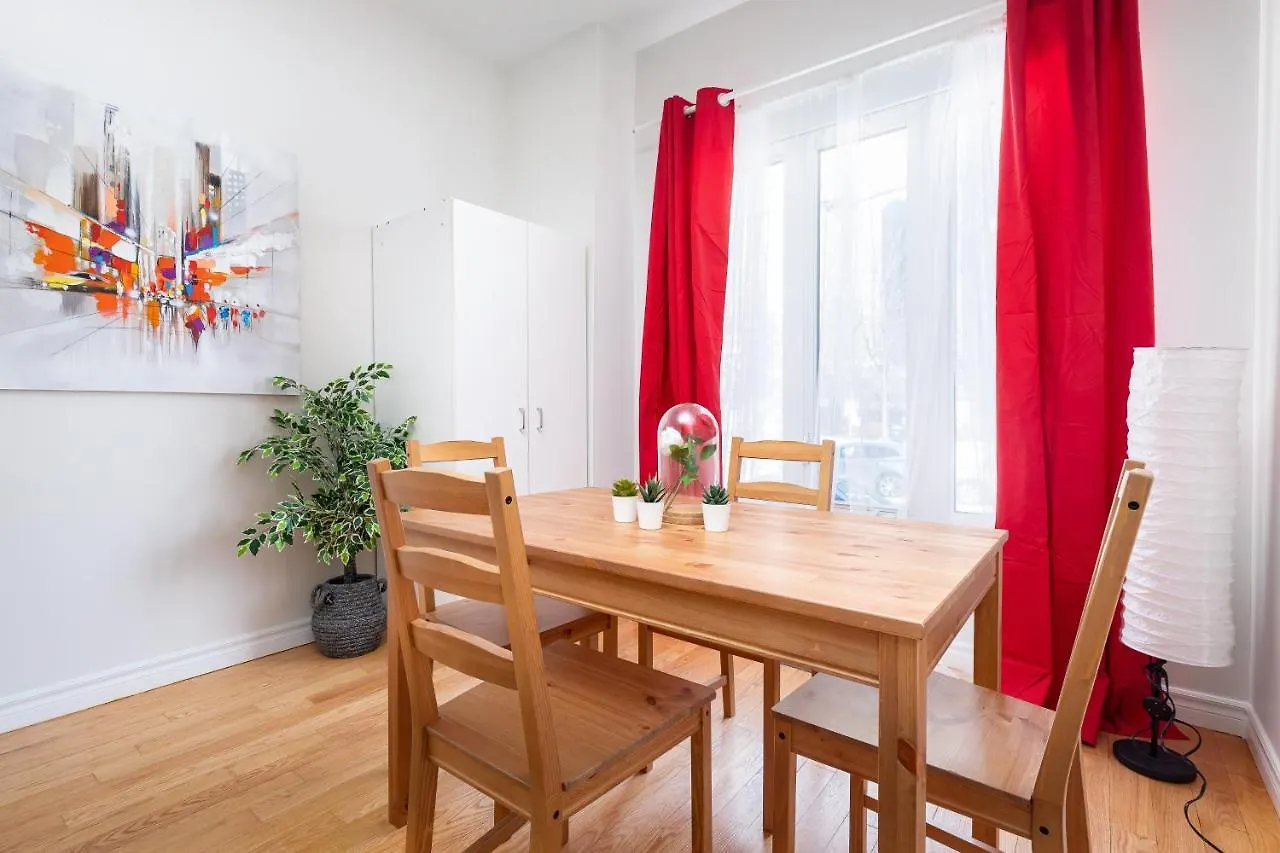 Guest house Individual Rooms For Rent In Shared House