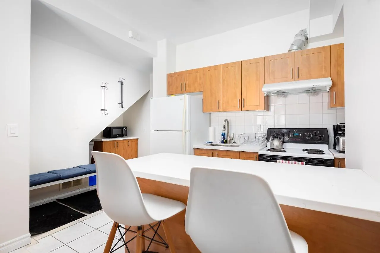 Individual Rooms For Rent In Shared House 0*, Toronto Canada
